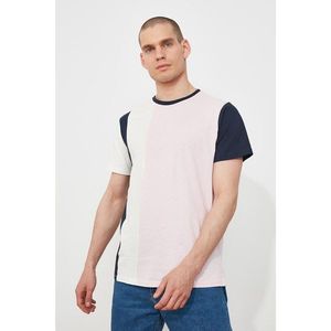 Trendyol Pink Men's Regular Fit Short Sleeve Color-Blocked T-Shirt vyobraziť