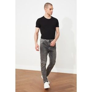 Trendyol Gray Men's Regular Waist Carrot Fit Jeans vyobraziť