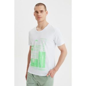 Trendyol White Men's T-Shirt vyobraziť