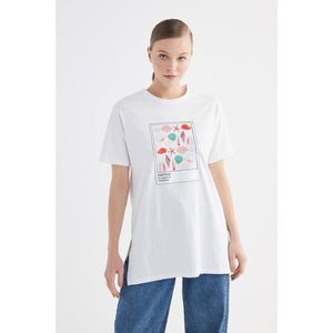 Trendyol White Printed Knitted T-Shirt-Tunic vyobraziť