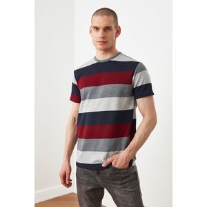 Trendyol Gray Men's Regular Fit Striped Short Sleeve T-Shirt vyobraziť