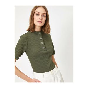 Koton Short Sleeve Tisört with Women's Green Button Detail vyobraziť