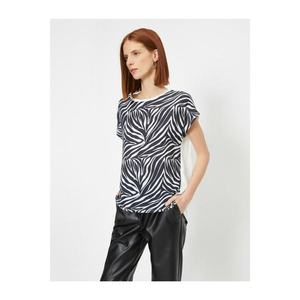 Koton Women's Black Zebra Pattern T-Shirt vyobraziť
