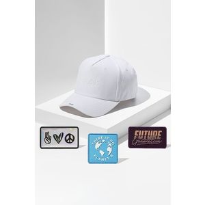 Čiapka Next generation headwear biela farba, s nášivkou vyobraziť