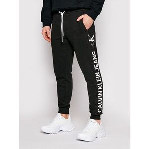 Calvin Klein Jeans Teplákové nohavice Vertical Logo J30J318306 Čierna Regular Fit vyobraziť