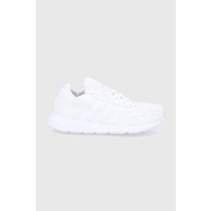 Topánky adidas Originals SWIFT RUN X biela farba, na plochom podpätku vyobraziť