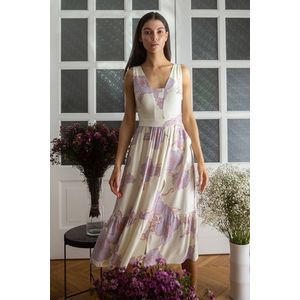 Smotanovo-sivé kvetované midi šaty K098 vyobraziť
