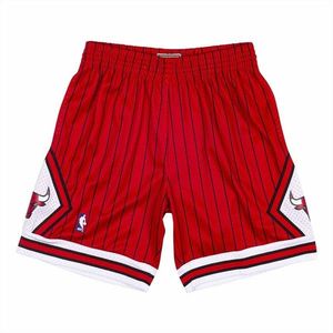 Mitchell & Ness shorts Chicago Bulls Swingman Shorts cardinal - M vyobraziť