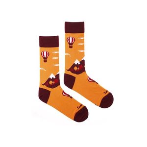 Viacfarebné ponožky Na horách vyobraziť