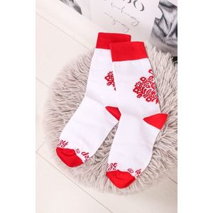 Červeno-biele ponožky Ľudové Srdiečko biele vyobraziť