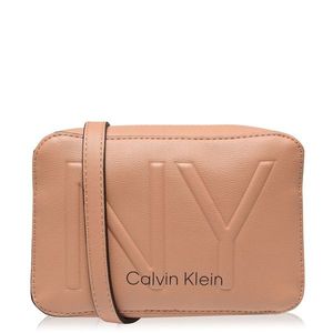 Calvin Klein Must NY Camera Bag vyobraziť