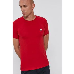 Tričko Guess červená farba, jednofarebné vyobraziť