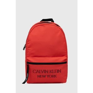 Ruksak Calvin Klein pánsky, červená farba, veľký, s nášivkou vyobraziť