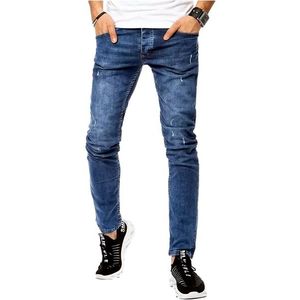 Modré džínsy s módnymi odreninami vyobraziť