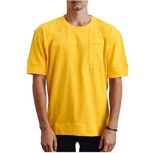 žlté tričko s vreckom vyobraziť