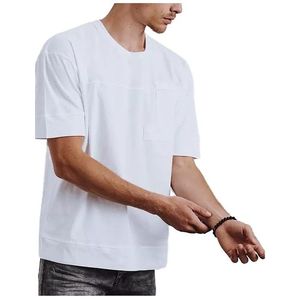 Biele tričko s vreckom vyobraziť