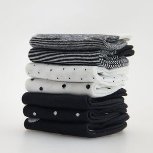 Reserved - Súprava 7 párov členkových ponožiek z organickej bavlny - Čierna vyobraziť