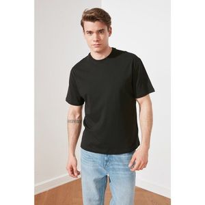 Trendyol Black Male Oversize Bike Collar Short Sleeve Printed T-Shirt vyobraziť