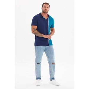 Trendyol Navy Blue Men's Slim Fit Short Sleeve Paneled Polo Neck T-shirt vyobraziť