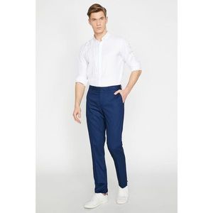 Koton Men's Navy Blue Normal Waist Slim Fit Pocket Detailed Trousers vyobraziť