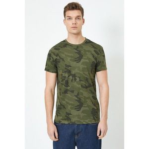Koton Bicycle Collar Short Sleeves Narrow Cut Camouflage Patterned T-section vyobraziť
