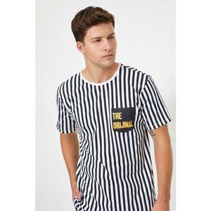 Koton Men's Navy Striped T-Shirt vyobraziť