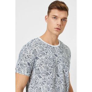 Koton Men's Navy Blue Patterned T-Shirt vyobraziť