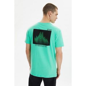 Trendyol Light Green Men's Regular Fit Crew Neck Short Sleeve Printed T-Shirt vyobraziť