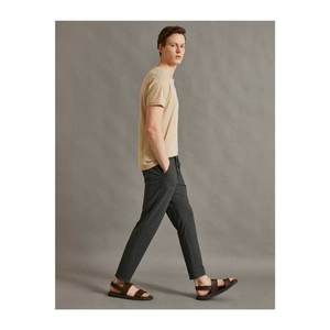 Koton Men's Gray Fit Trousers vyobraziť