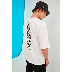 Trendyol White Male Short Sleeve Oversize Back Printed T-Shirt vyobraziť