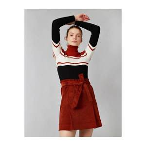 Koton Women's Brown Corduroy Belted Mini Skirt vyobraziť
