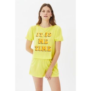 Trendyol Yellow Slogan Knitted Pajamas Set vyobraziť