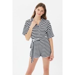 Trendyol Black Striped Knitted Jumpsuit vyobraziť