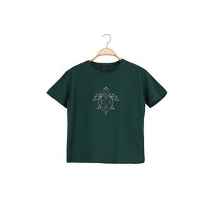 Trendyol Emerald Green Printed Semi-Fitted Knitted T-Shirt vyobraziť