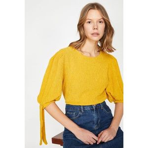 Koton Women's Yellow Sleeve Detailed T-Shirt vyobraziť