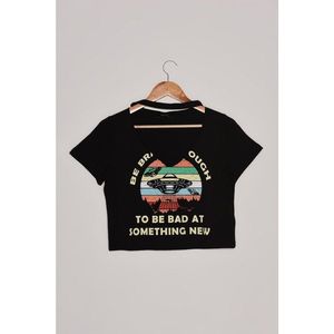 Trendyol Black Printed Choker Collar Crop Knitted T-Shirt vyobraziť