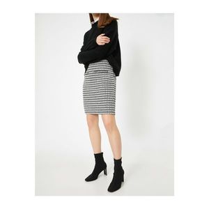 Koton Pearl Button Detailed Tweed Skirt vyobraziť