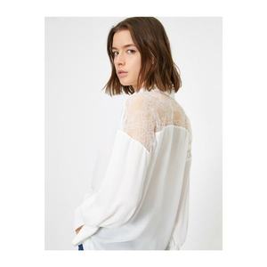Koton Women's White Lace Detail Long Sleeve Shirt vyobraziť