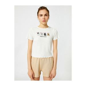 Koton Women's Ecru Printed Crew Neck T-Shirt vyobraziť