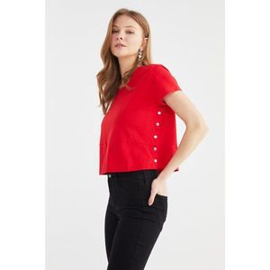 Trendyol Red Snap Crop Knitted T-Shirt vyobraziť