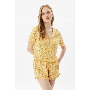 Trendyol Yellow Flower Patterned Woven Pajamas Set vyobraziť