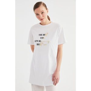 Trendyol White Printed Knitted Tunic T-shirt vyobraziť