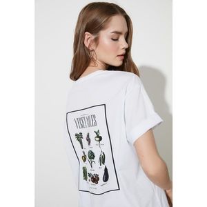 Trendyol White Back Printed Boyfriend Knitted T-Shirt vyobraziť