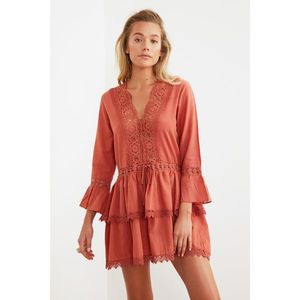 Trendyol Rose Dry Lace Detailed Vual Beach Dress vyobraziť