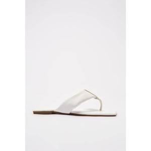 Trendyol White Flip-Flops Women's Slippers vyobraziť