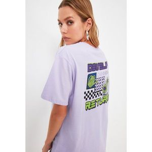Trendyol Lilac Front and Back Printed Boyfriend Knitted T-Shirt vyobraziť