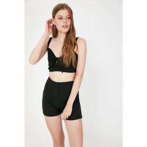 Trendyol Black Basic Shorts & Bermuda vyobraziť