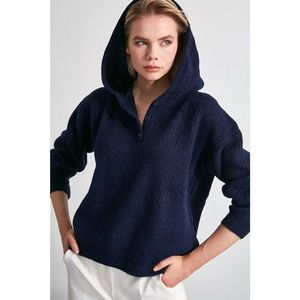 Trendyol Navy Hooded Knitwear Sweater vyobraziť