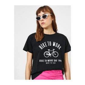 Koton Women's Bicycle Collar Pressed Short Arm Tisört vyobraziť