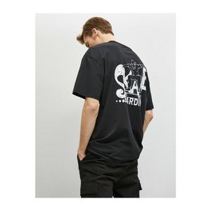 Koton Men's Back Printed T-Shirt Short Sleeve Cotton vyobraziť